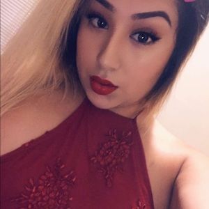 Meet your Posher, Angie